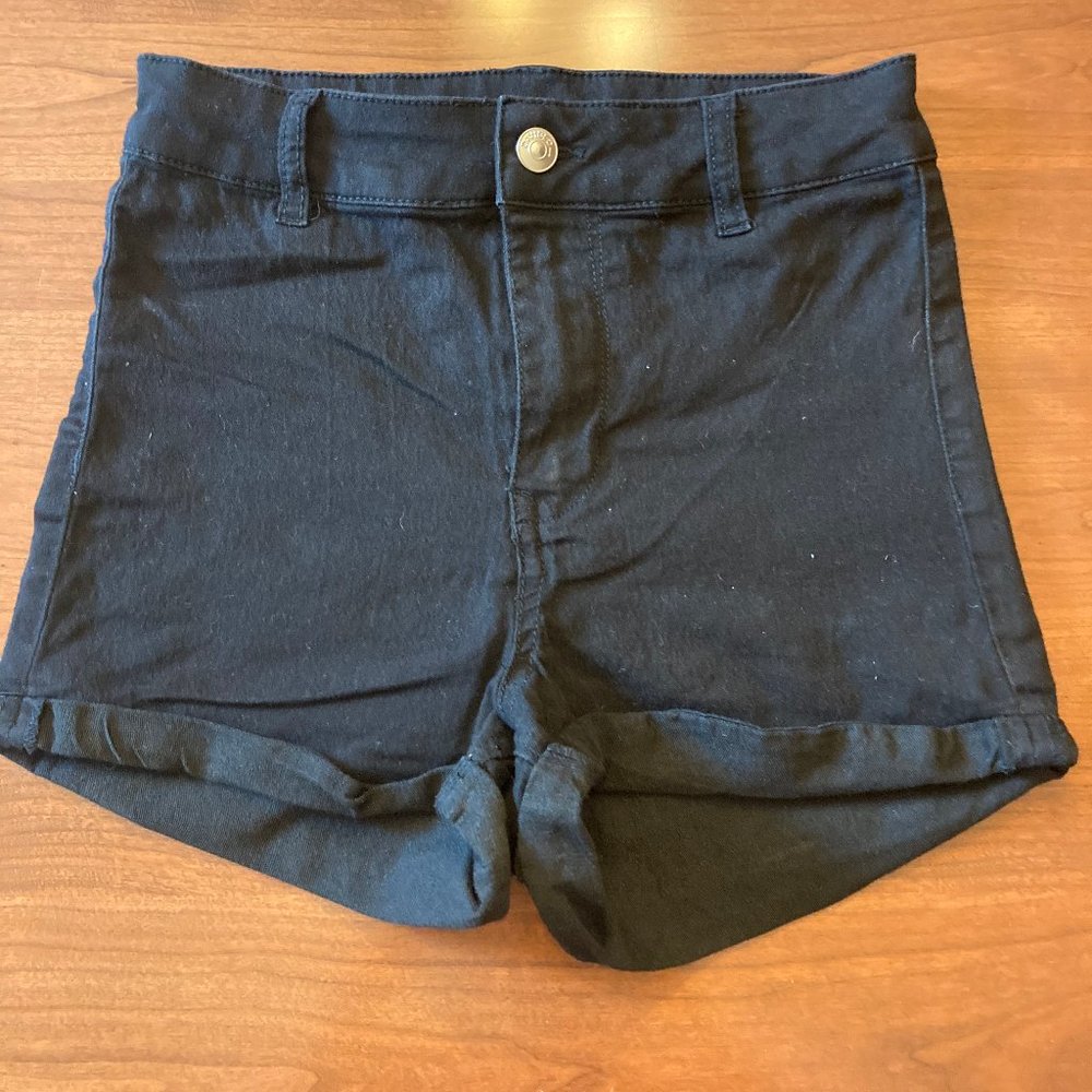 H&M Divided Black High-Waisted Shorts